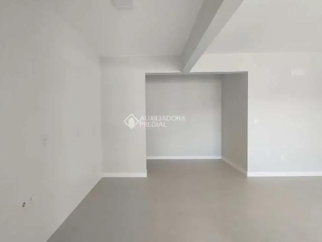 Apartamento para Venda em Palhoça/SC Centro 3 Quartos