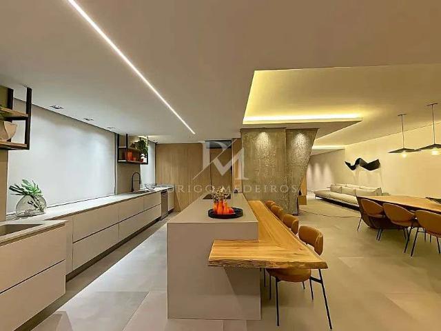 Apartamento para Venda em Palhoça/SC Centro 3 Quartos