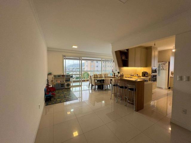Apartamento para Venda em Palhoça/SC Centro 3 Quartos