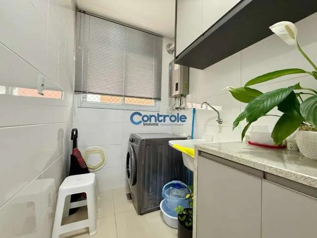 Apartamento para Venda em Palhoça/SC Centro 3 Quartos