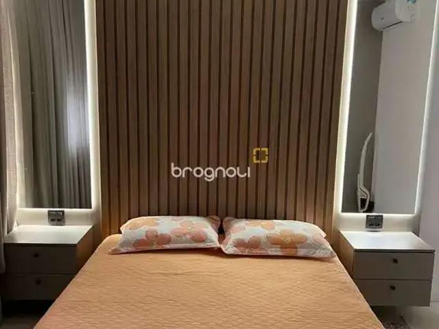 Apartamento para Venda em Palhoça/SC Centro 3 Quartos
