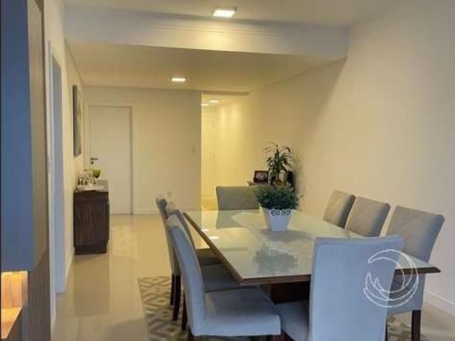 Apartamento para Venda em Palhoça/SC Centro 3 Quartos