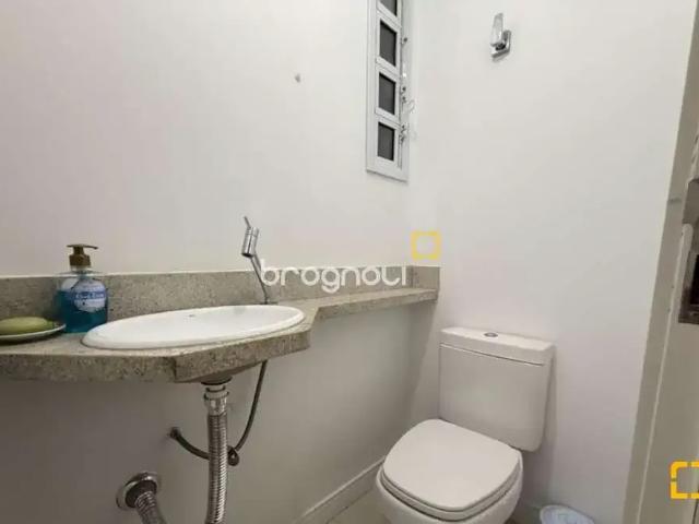 Apartamento para Venda em Palhoça/SC Centro 3 Quartos