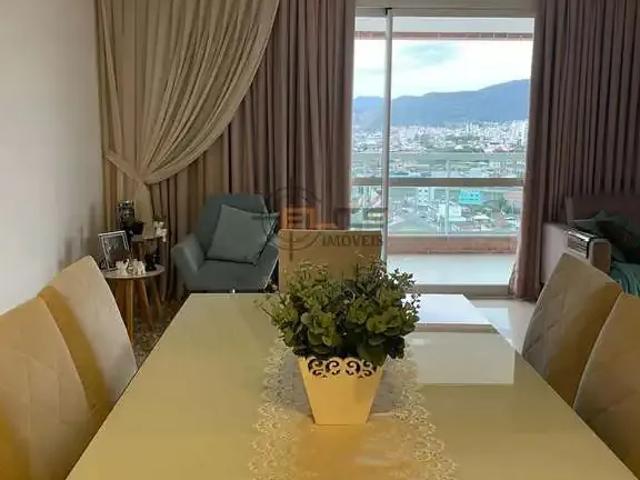 Apartamento para Venda em Palhoça/SC Centro 3 Quartos