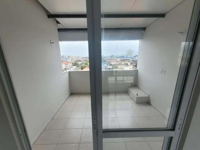 Apartamento para Venda em Palhoça/SC Centro 3 Quartos