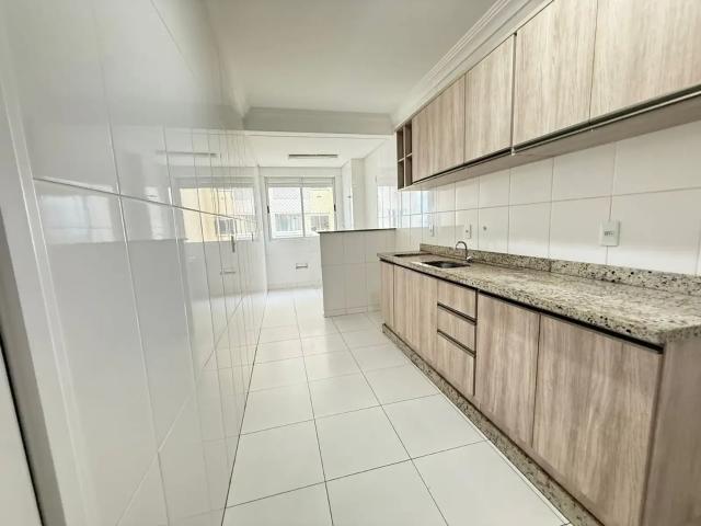 Apartamento para Venda em Palhoça/SC Centro 3 Quartos