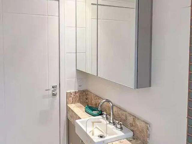 Apartamento para Venda em Palhoça/SC Centro 3 Quartos