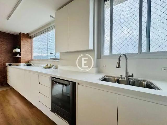 Apartamento para Venda em Palhoça/SC Centro 3 Quartos