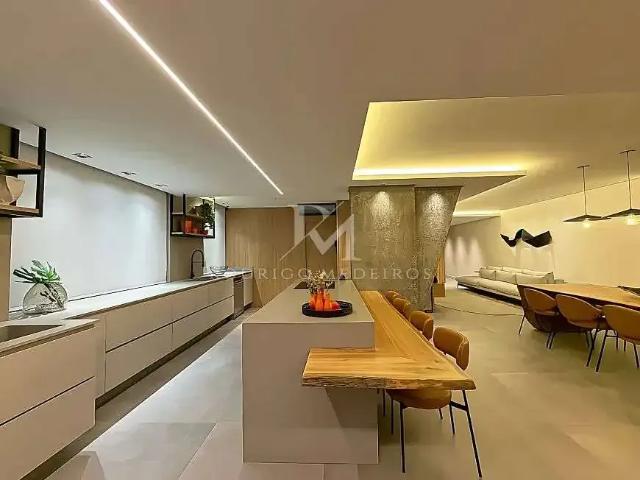 Apartamento para Venda em Palhoça/SC Centro 3 Quartos