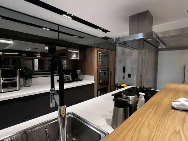 Apartamento para Venda em Palhoça/SC Centro 3 Quartos