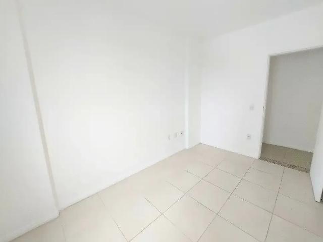 Apartamento para Venda em Palhoça/SC Centro 2 Quartos