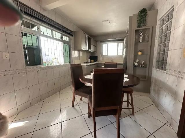 Apartamento para Venda em Palhoça/SC Centro 5 Quartos