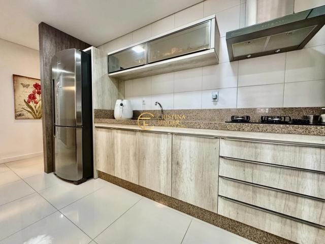 Apartamento para Venda em Palhoça/SC Pedra Branca 3 Quartos