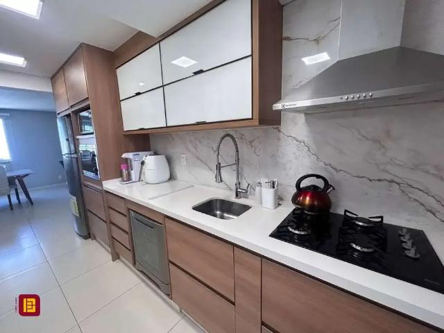 Apartamento para Venda em Palhoça/SC Pedra Branca 3 Quartos