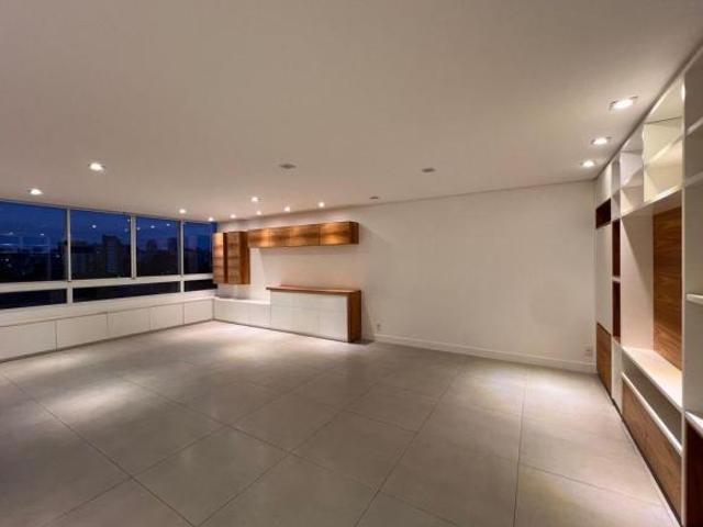 Apartamento para venda em Paraíso Do Morumbi de 277.00m² com 3 Quartos, 2 Suites e 3 Garagens