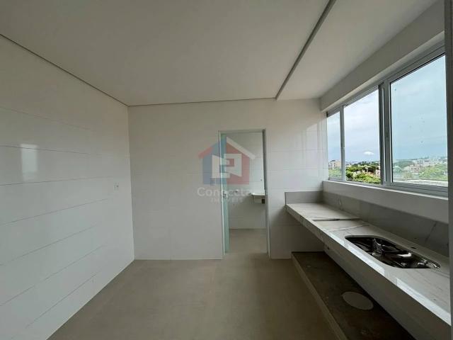 Apartamento para Venda em Patos de Minas/MG Centro 3 Quartos