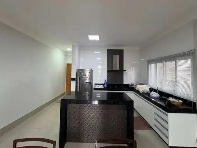 Apartamento para Venda em Patos de Minas/MG Jardim Califórnia 3 Quartos