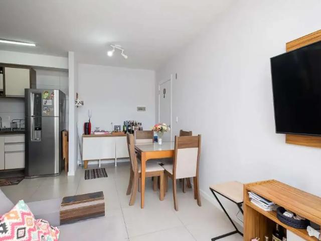 Apartamento para Venda em Pelotas/RS Areal 2 Quartos