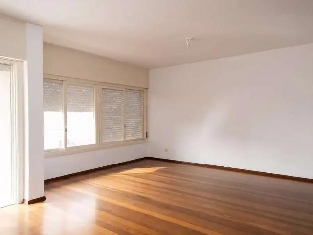 Apartamento para Venda em Pelotas/RS Centro 3 Quartos
