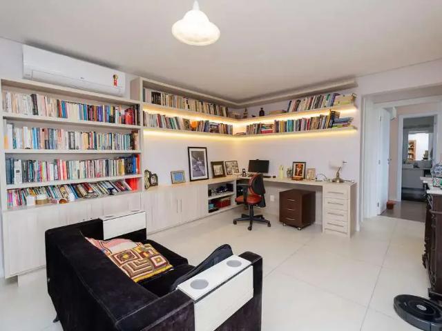 Apartamento para Venda em Pelotas/RS Centro 2 Quartos