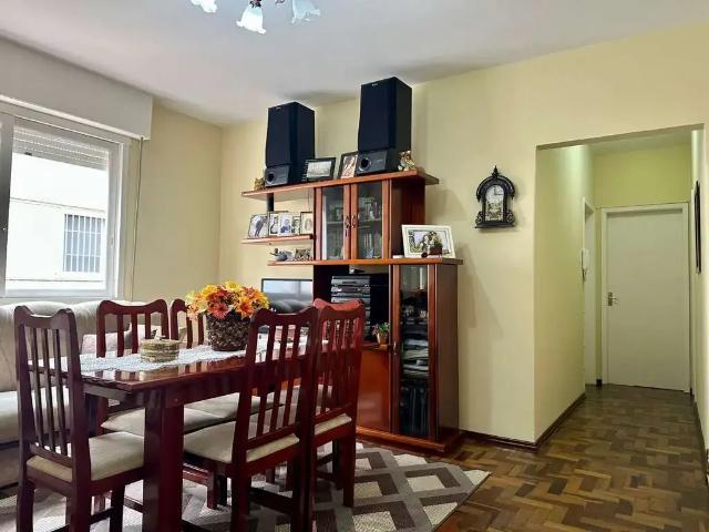 Apartamento para Venda em Pelotas/RS Centro 2 Quartos