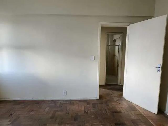 Apartamento para Venda em Pelotas/RS Centro 2 Quartos