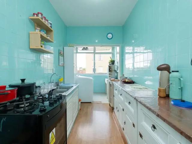Apartamento para Venda em Pelotas/RS Centro 4 Quartos
