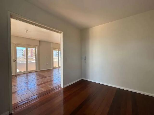 Apartamento para Venda em Pelotas/RS Centro 4 Quartos