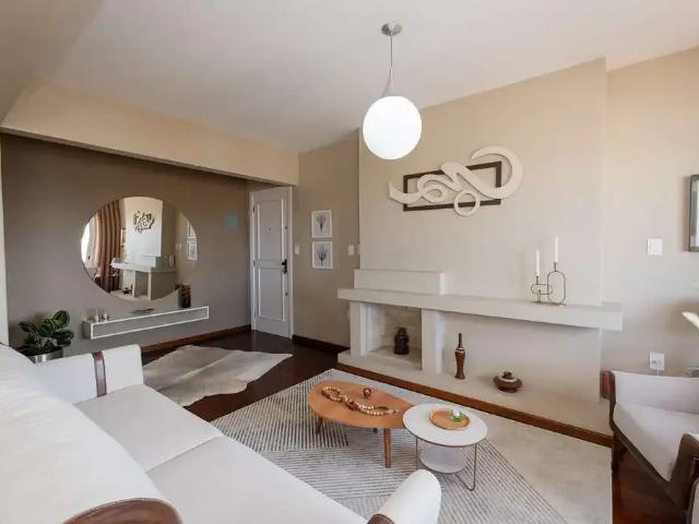 Apartamento para Venda em Pelotas/RS Centro 4 Quartos