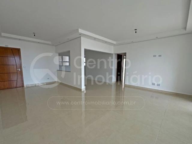 Apartamento para Venda em Peruíbe/SP Centro 3 Quartos