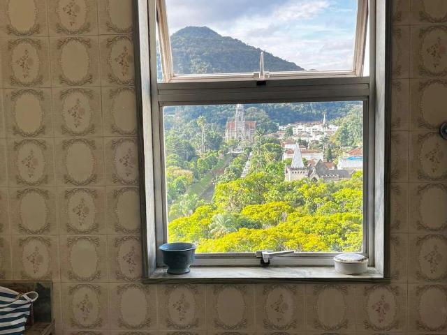 Apartamento para Venda em Petrópolis/RJ Centro 4 Quartos