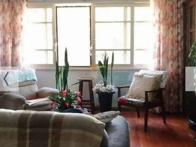 Apartamento para Venda em Petrópolis/RJ Centro 4 Quartos