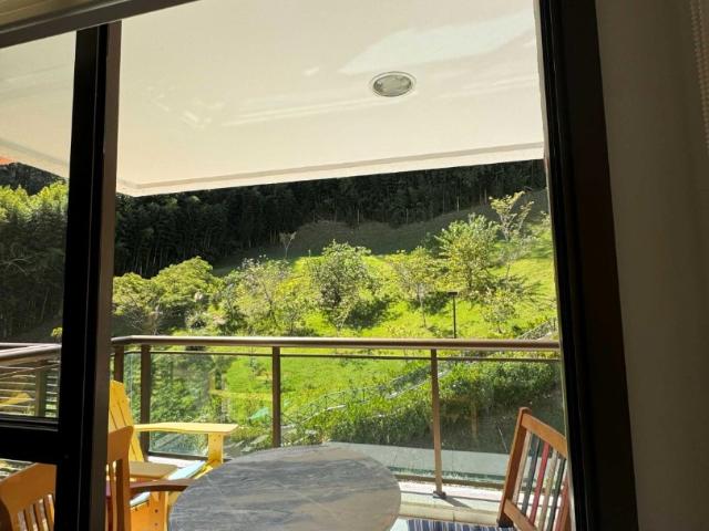 Apartamento para Venda em Petrópolis/RJ Itaipava 2 Quartos