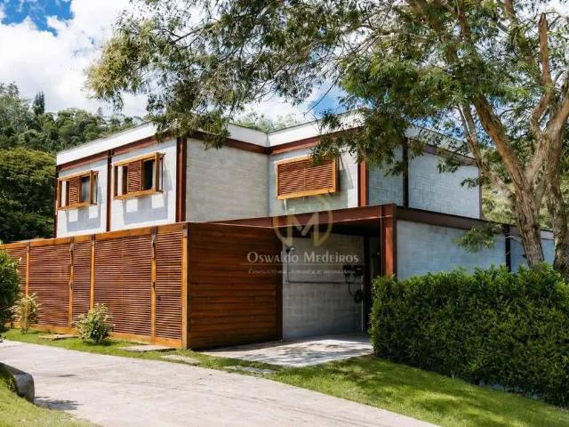 Apartamento para Venda em Petrópolis/RJ Itaipava 3 Quartos