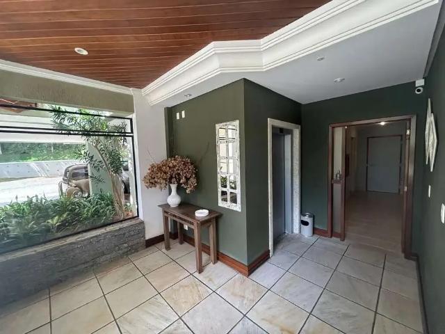Apartamento para Venda em Petrópolis/RJ Itaipava 3 Quartos