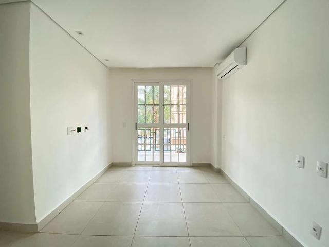 Apartamento para Venda em Petrópolis/RJ Itaipava 3 Quartos