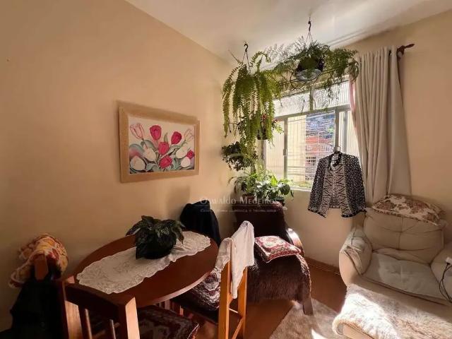 Apartamento para Venda em Petrópolis/RJ Mosela 2 Quartos