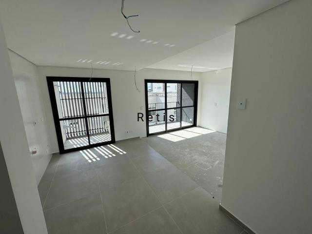 Apartamento para Venda em Pinhais/PR Centro 3 Quartos