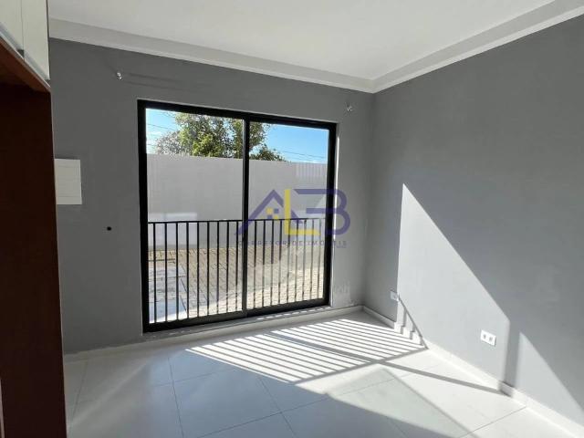 Apartamento para Venda em Pinhais/PR Jardim Cláudia 2 Quartos