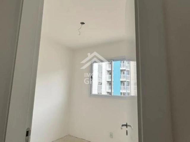 Apartamento para Venda em Pinhais/PR Jardim Amélia 2 Quartos