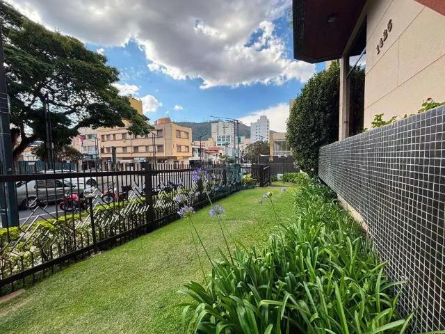 Apartamento para Venda em Poços de Caldas/MG Centro 4 Quartos