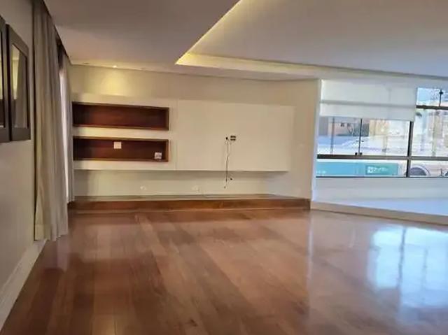 Apartamento para Venda em Poços de Caldas/MG Centro 4 Quartos