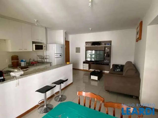 Apartamento para Venda em Poços de Caldas/MG Centro 2 Quartos