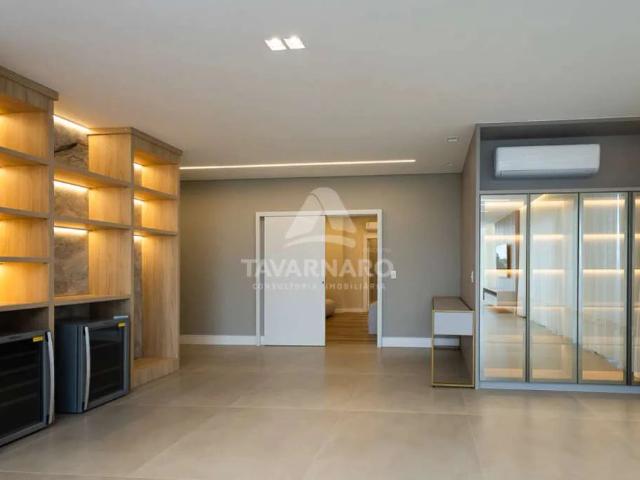 Apartamento para Venda em Ponta Grossa/PR Oficinas 4 Quartos