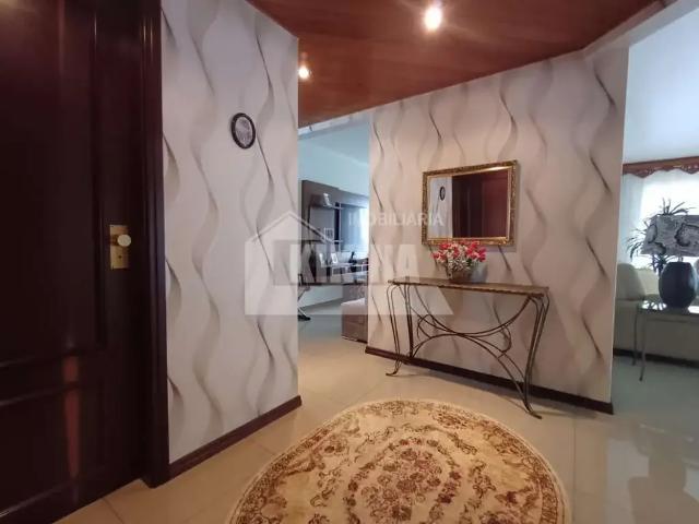 Apartamento para Venda em Ponta Grossa/PR Centro 4 Quartos