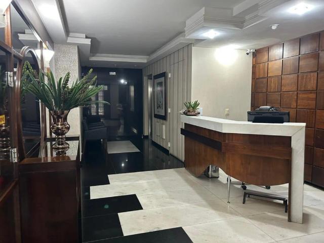 Apartamento para Venda em Ponta Grossa/PR Centro 4 Quartos