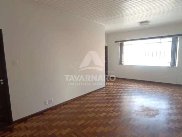 Apartamento para Venda em Ponta Grossa/PR Centro 4 Quartos