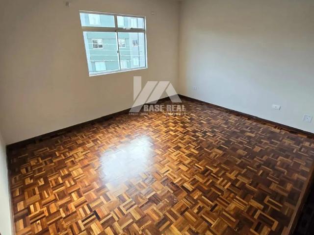 Apartamento para Venda em Ponta Grossa/PR Centro 18 Quartos