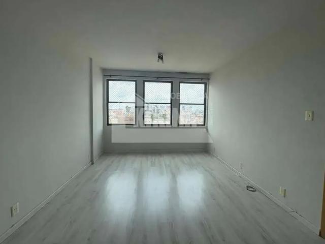 Apartamento para Venda em Ponta Grossa/PR Centro 3 Quartos