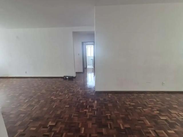 Apartamento para Venda em Ponta Grossa/PR Centro 3 Quartos